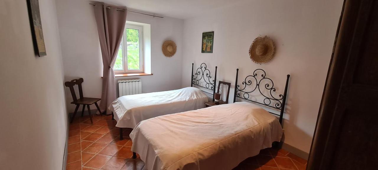 Domaine De Syam - Gites, Chambres D'Hotes & Cabanes Exterior photo